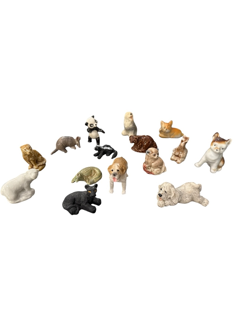 Bundle Lot Assorted Miniature Animal Figurines.